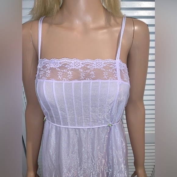 Vintage Undercover Wear 70s Lavender long nightgown Size Medium - Picture 2 of 8